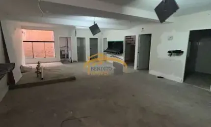 Salão/galpão/loja térreo para alugar, Centro de Osasco, com 240M², 2 banheiros