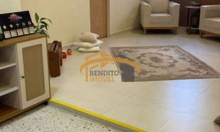 Ponto térreo para locação em Osasco, Vila Campesina. Ideal para residência ou comércio, com suíte, hidromassagem, copa, quintal e acabamento em porcelanato.