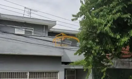 Sobrado à venda em vila osasco com suíte, hidromassagem, cozinha planejada, garagem coberta e ótima localização, em bairro seguro e tranquilo.