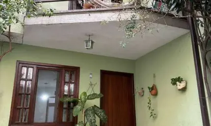 Ótima oportunidade! Casa com 2 quartos e 2 banheiros.