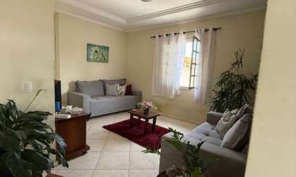 “Casa Duplex com Potencial para Duas Residências' Oportunidade imperdível!