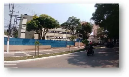 Casa comercial para alugar na Avenida Bolonha, 654, Jaguaré, São Paulo
