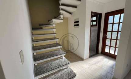 Oportunidade Incrível! Casa Moderna com Churrasqueira e 4 Vagas no Condomínio Green Day!