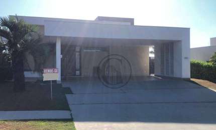 Casa com 4 dormitórios à venda, 349 m² por R$ 2.990.000,00 - Condomínio Saint Charbel - Araçoiaba da Serra/SP