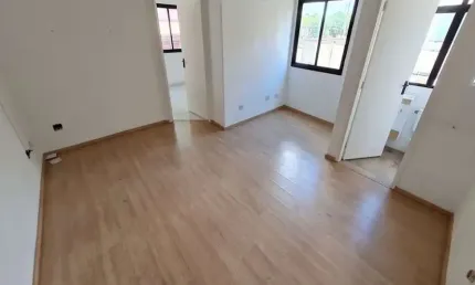 Ponto comercial para alugar na Rua Henrique Bernardelli, 136, Santana, São Paulo