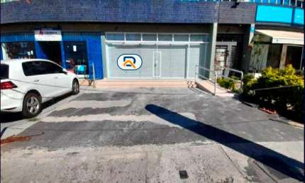 Salão no bairro Tucuruvi com 650 m² 15 vagas de garagem e 3 banheiros.