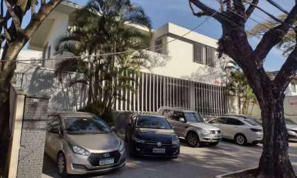 Prédio comercial para locação no Pacaembu - área nobre de SP