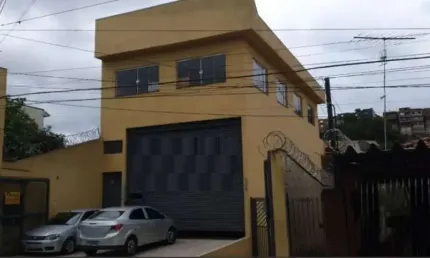 Sala comercial 95 m², na vila Nlo, com dois banheiros