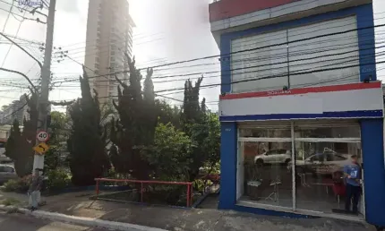 Prédio com 9 salas para alugar na Avenida Água Fria, 177, Água Fria, São Paulo