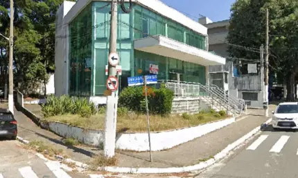 Prédio para alugar na Rua Cerro Corá, 1609, Vila Romana, São Paulo