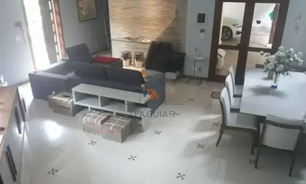 Sobrado no Condominio Imperial na Serra da Cantareira com 04 quartos (03 suítes) e 04 vagas