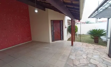 Casa com 3 dormitórios à venda, 220 m² por R$ 890.000,00 - São Carlos - Pouso Alegre/MG