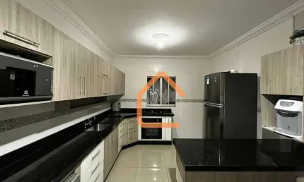 Casa com 2 dormitórios à venda, 138 m² por R$ 680.000,00 - Parque dos Fontes - Pouso Alegre/MG