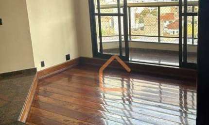 Apartamento com 3 dormitórios à venda, 140 m² por R$ 700.000 - Centro - Pouso Alegre/MG