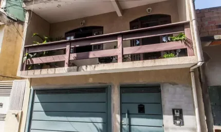 Sobrado para Venda em Carapicuíba, Jardim Santa Brígida, 2 dormitórios, 1 banheiro, 2 vagas