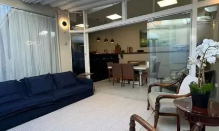 Casa em Condomínio para Locação em Santana de Parnaíba, Tamboré, 3 dormitórios, 1 suíte, 3 banheiros, 4 vagas