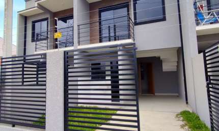 EXCELENTE SOBRADO 03 QUARTOS COM SACADA E LAMINADO, LOCALIZADO NO CAMPO DO SANTANA