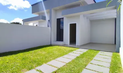 CASA 03 QUARTOS, SUÍTE E PÉ DIREITO ALTO EM ARAUCARIA. EXCELENTE ACABAMENTO
