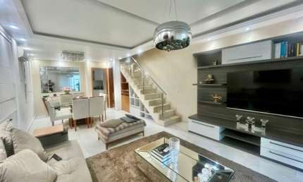 Sofisticada Casa Duplex com 3 Suítes na Freguesia!!!