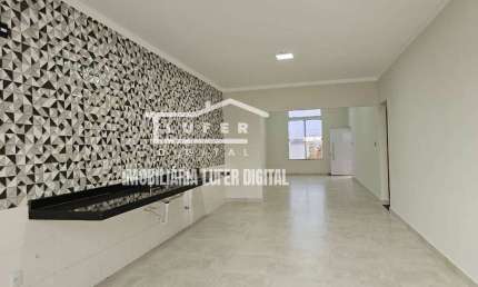 EXCELENTE CASA, ÓTIMA LOCALIZAÇÃO NA PARTE ALTA DO CONDOMÍNIO BELLA VITTA