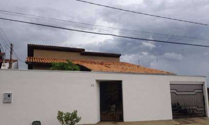 Casa com 3 quartos à venda na Rua Vinte e Seis, 26, Morada do Ouro, Cuiabá