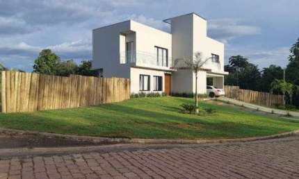 Casa à venda 4 Quartos, 4 Suites, 6 Vagas, 1093M², Área Rural de Cuiabá, Cuiabá - MT | Terra Selvag
