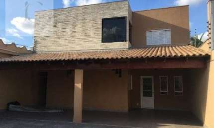 Sobrado na Av Senador Metelo - Cidade Alta, Cuiabá, MT