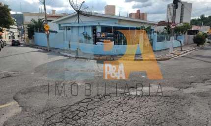 Casa com 3 quartos à venda no Centro, Pedreira  por R$ 2.200.000
