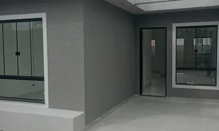CAPELA VELHA* na rua da academia avilas.  Dispõe de 56 m2 de área construída  •3 Quartos. • Banheiros social •Cozinha moderna •Sala de estar • Espaço gourmet . •Amplo quintal na frente e nos fundos