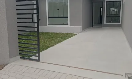 CAPELA VELHA* na rua da academia avilas.  Dispõe de 56 m2 de área construída  •3 Quartos. • Banheiros social •Cozinha moderna •Sala de estar • Espaço gourmet . •Amplo quintal na frente e nos fundos