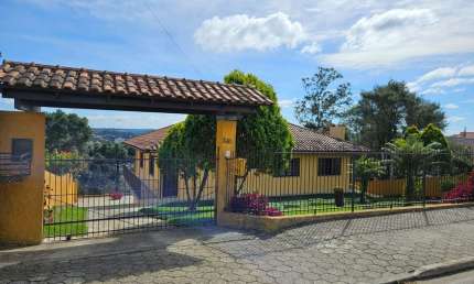 Casa com 4 quartos à venda na Rua Eduardo Neidert, 346, Cruzeiro, Rio Negrinho, 250 m2 por R$ 750.000
