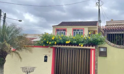 Casa de condomínio à venda  na Taquara: Conforto,  Natureza. Piscina privativa e churrasqueira!!