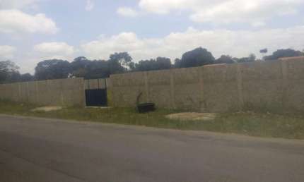 Terreno 2400m2 c/05 Casas, Margens da Estrada de Aldeia Km-19 Chã de Cruz Aceito Automóvel