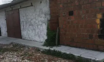 Ótimo Galpão 200m2 a 80m da Estrada dos Remédios em Afogados, Excelente Localização