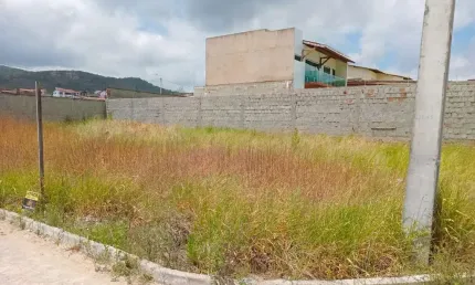 Área/Terreno 300m2 de Esquina Ótimo p/Construir, Loteamento Nova Gravatá Ac. Carro