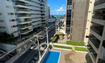 Invista nesse apartamento com uma varanda  Espaçosa com vista mar!Para quem procura espaço !Apartamento, 4 suítes , lavabo em Ponta Verde , Maceió / AL