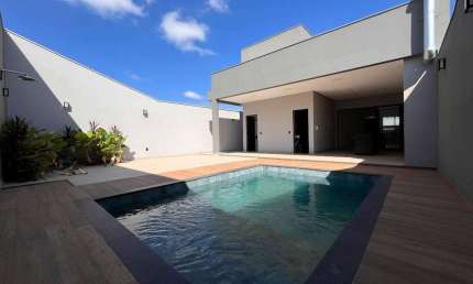 CASA MODERNA DE ALTO PADRAO NO BAIRRO SAO ROQUE EM DIVINOPOLIS MG
