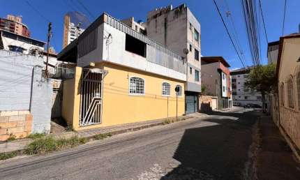 CASA RESIDENCIAL OU COMERCIAL REGIAO CENTRAL DE DIVINOPOLIS MG