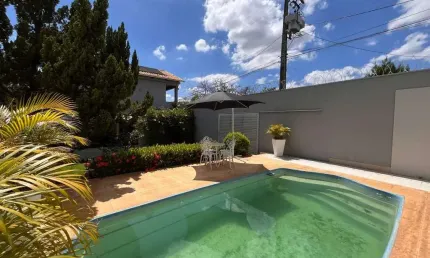 CASA COM 2 PAVIMENTO E PISCINA NA REGIAO DO BAIRRO NOSSA SENHORA DA CONCEIÇAO EM DIVINOPOLIS MG