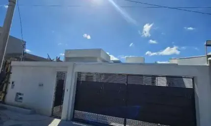 CASA MODERNA INOVADOR, BAIRRO SANTA BARBARA EM DIVINOPOLIS - MG