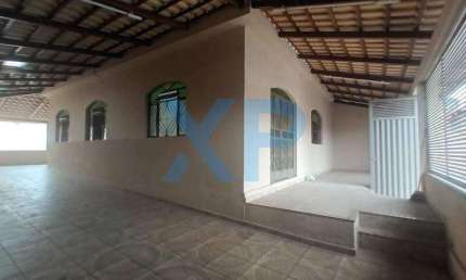 CASA RESIDENCIAL A VENDA NO BAIRRO TIETÊ EM DIVINÓPOLIS-MG