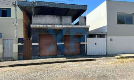 CASA RESIDENCIAL A VENDA NO BAIRRO L.P. PEREIRA EM DIVINÓPOLIS-MG
