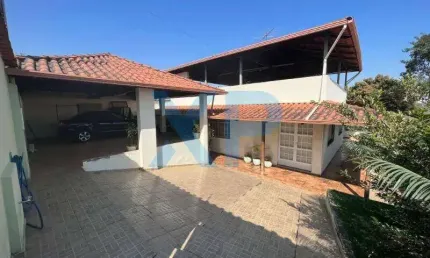 CASA RESIDENCIAL A VENDA NO BAIRRO VILA ROMANA EM DIVINÓPOLIS-MG