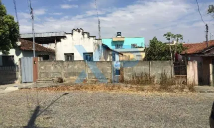 Terreno à venda na Rua Campos Gerais, São José, Divinópolis