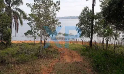 TERRENO NA BEIRA DO LAGO DE FURNAS REGIÃO DE FORMIGA-MG