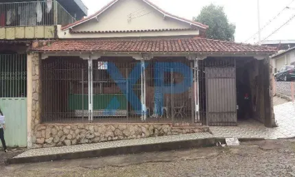 Casa à venda, 3 quartos, INTERLAGOS - Divinopolis/MG