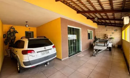 Casa com 3 quartos à venda na Rua Itaobim, Bom Pastor, Divinópolis