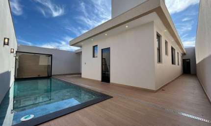 CASA DE ALTO PADRAO, MODERNA E NOVA NA REGIAO DO BAIRRO BELVEDERE EM DIVINOPOLIS MG