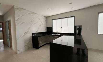 APARTAMENTO TERREO COM ENTRADA INDEPEDENTE NO MANOEL VALINHAS EM DIVINOPOLIS MG