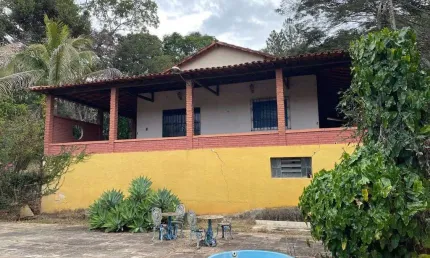 Sítio à Venda no Bairro Cacoco do Meio, Divinópolis/MG